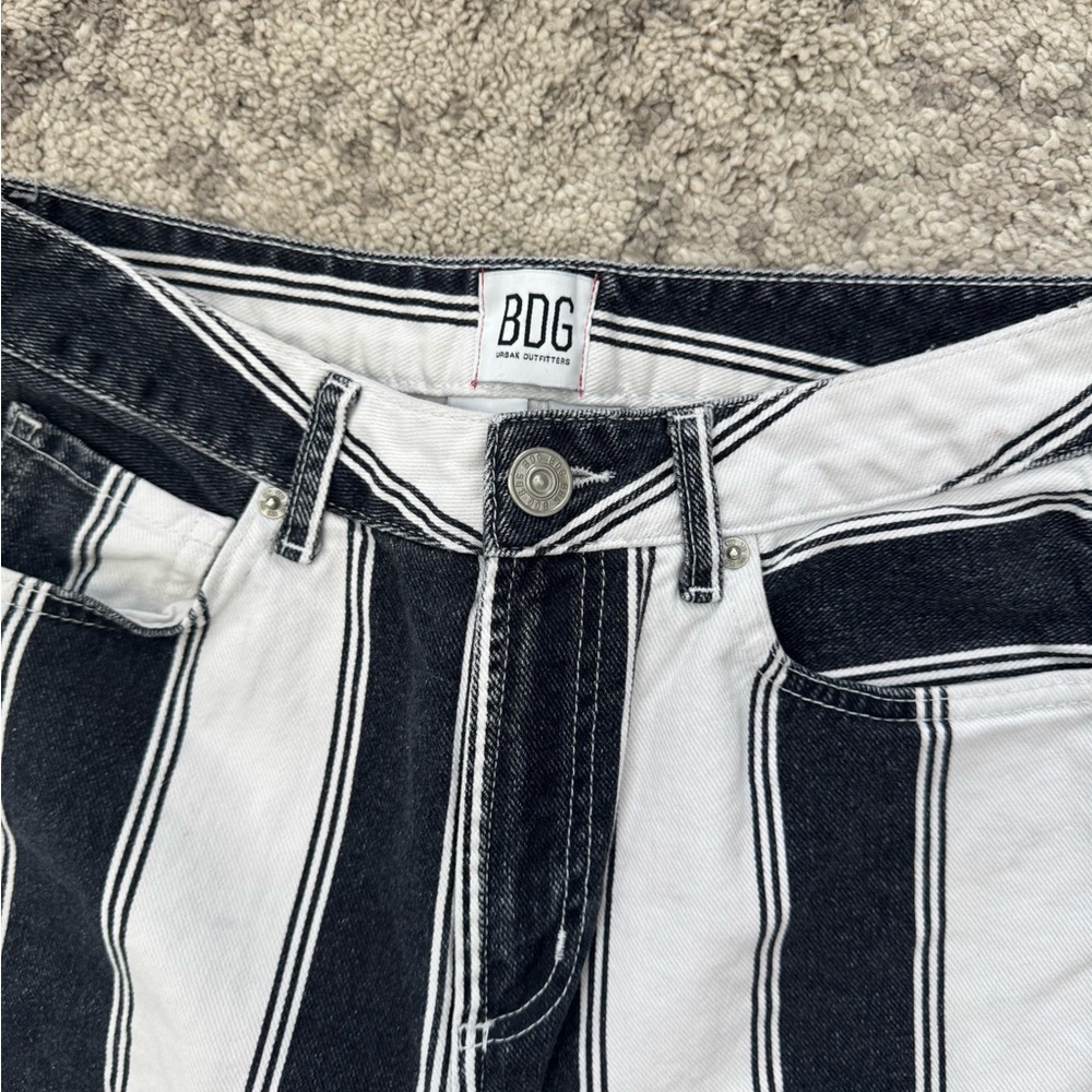 Women’s Urban Outfitters jeans size 27 - Picture 2 of 4